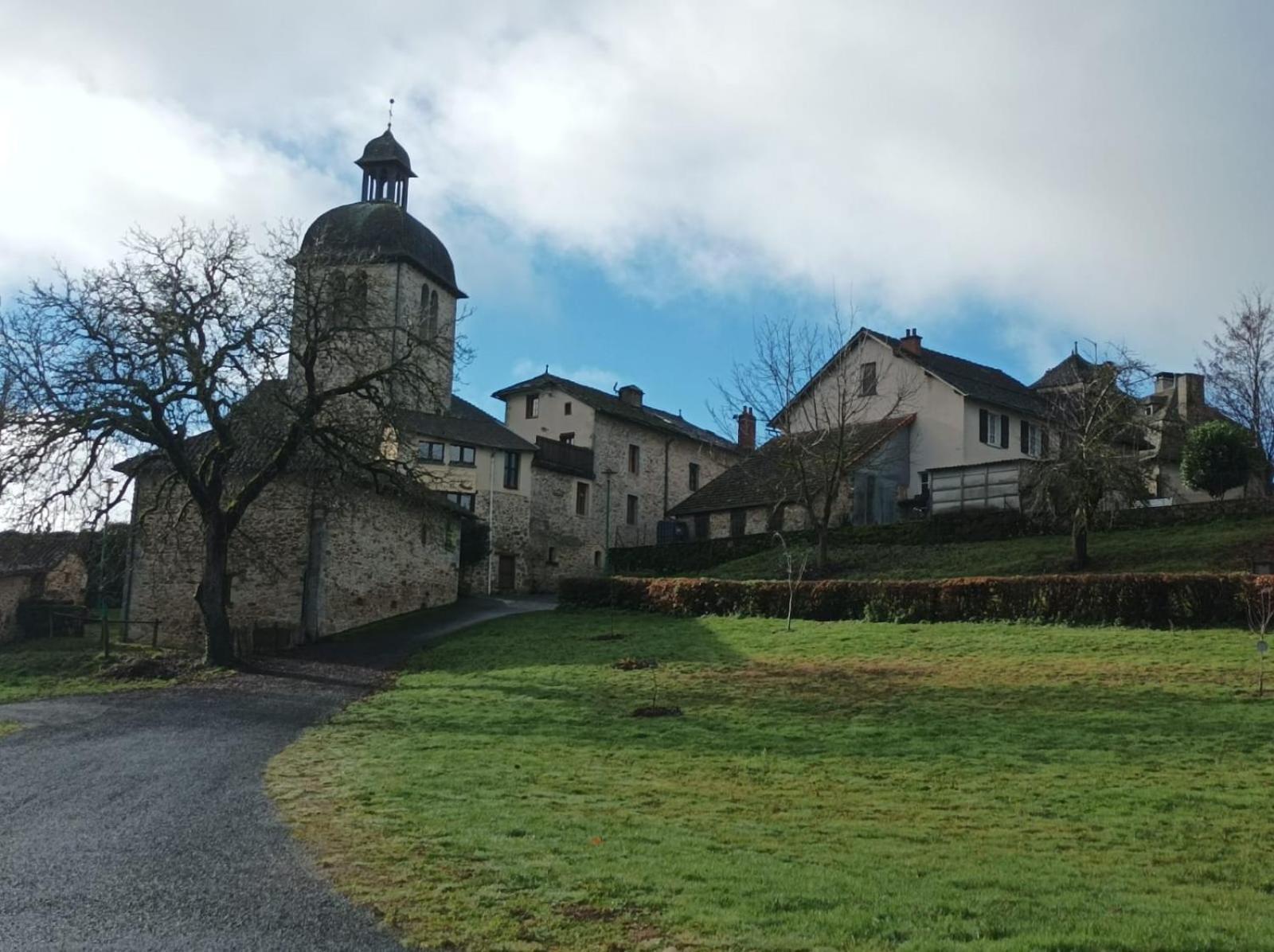 Auberge De Mourjou Bagian luar foto