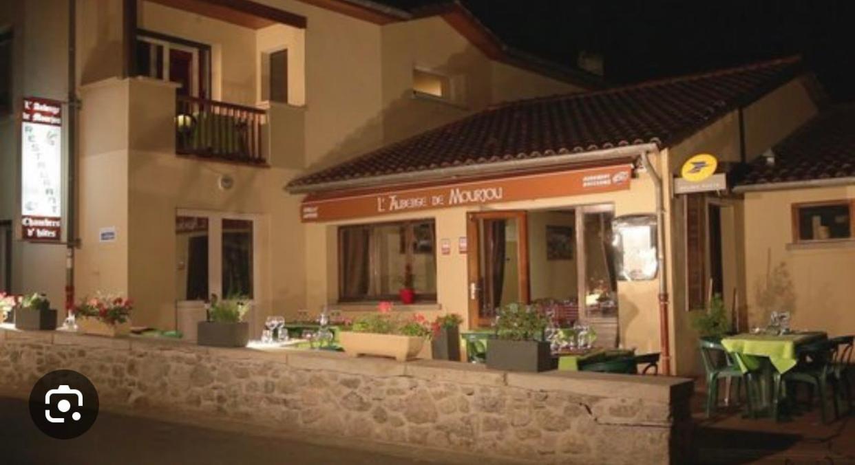 Auberge De Mourjou Bagian luar foto
