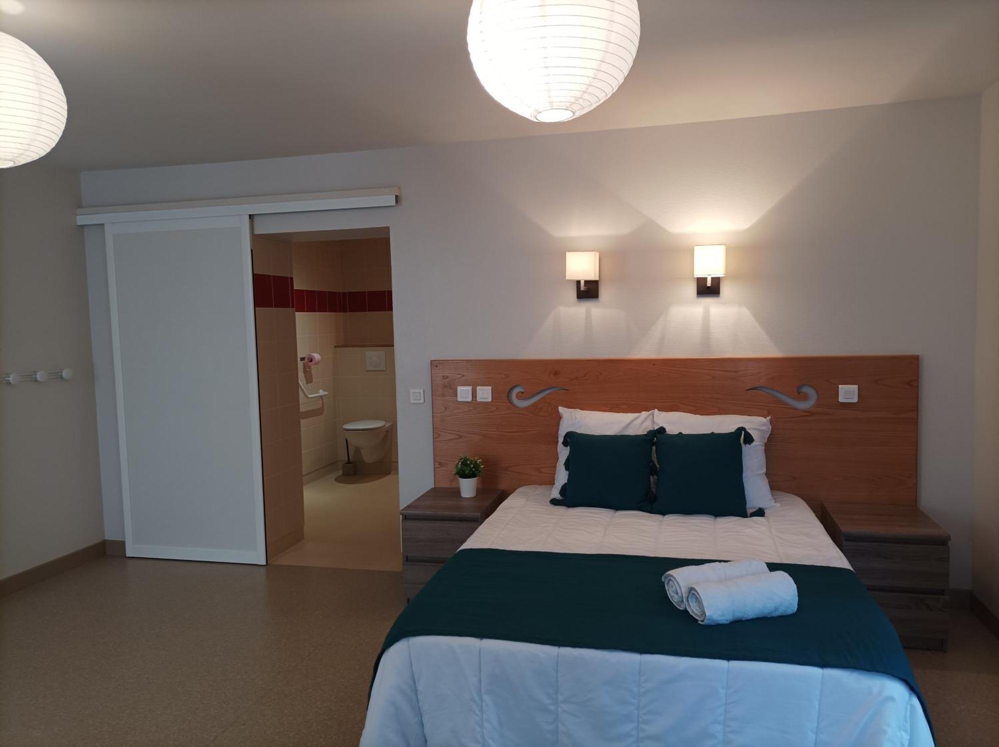 Auberge De Mourjou Bagian luar foto