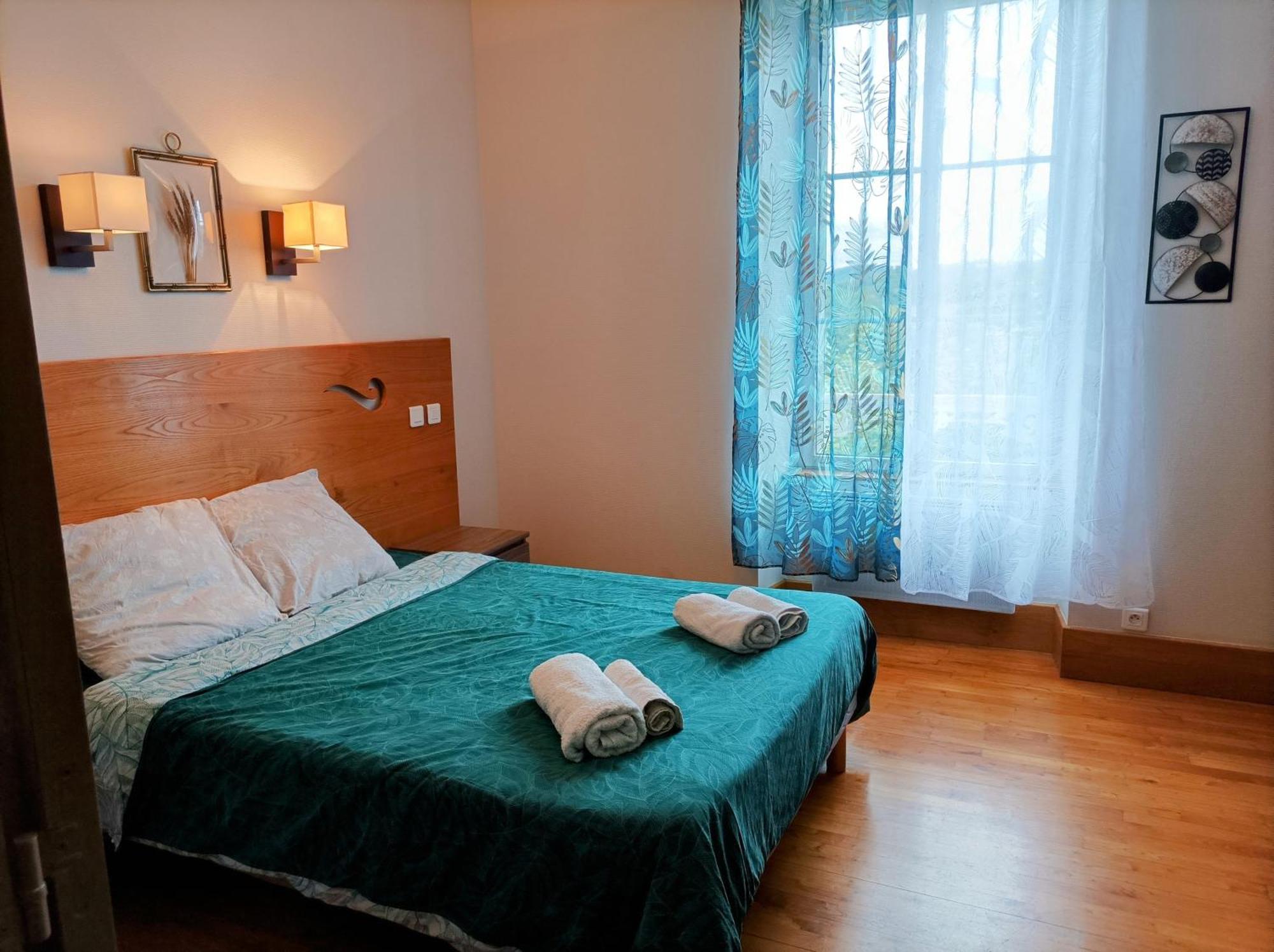 Auberge De Mourjou Bagian luar foto